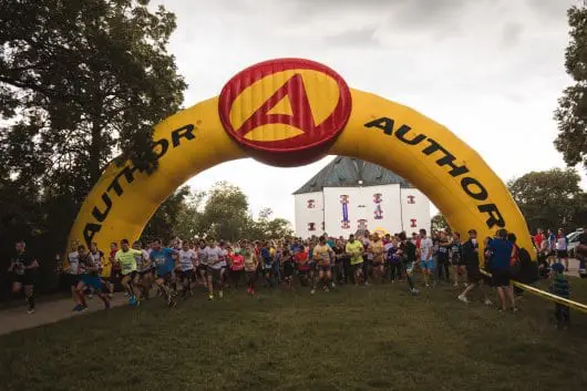 startovní brána závodu