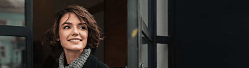 žena co se usmívá